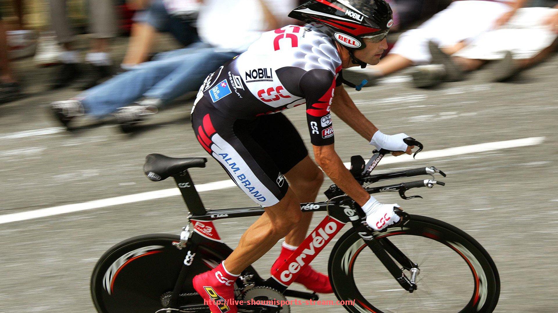 收米体育直播-火箭队历史最佳阵容深度分析与排名