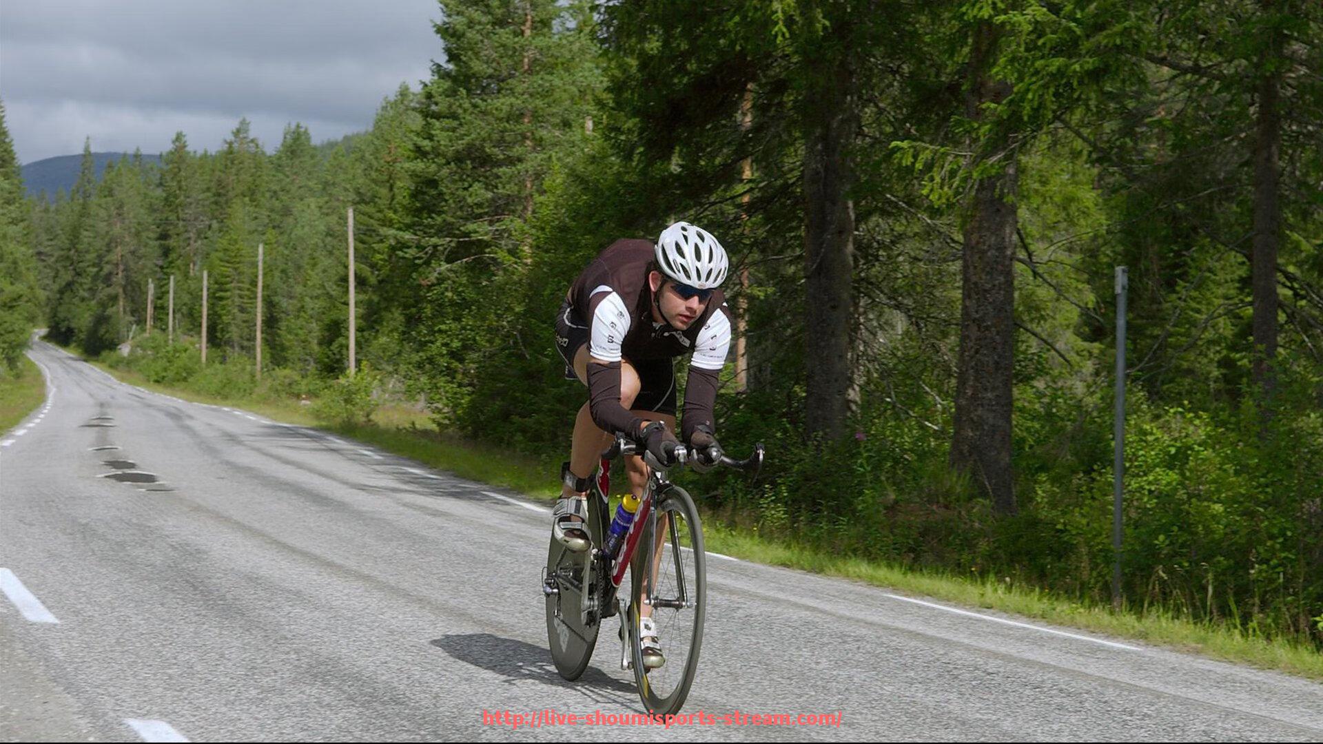 收米体育直播-世俱杯球鞋前掌缓震技术研究与运动表现提升